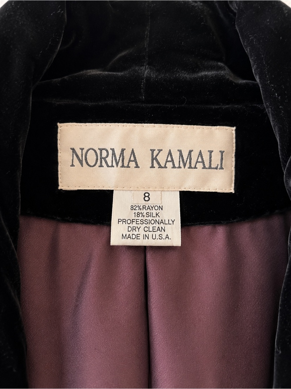 Norma Kamali Black Velvet Shawl-Collar Jacket with Velvet Frog Closure - Picture 5 of 5